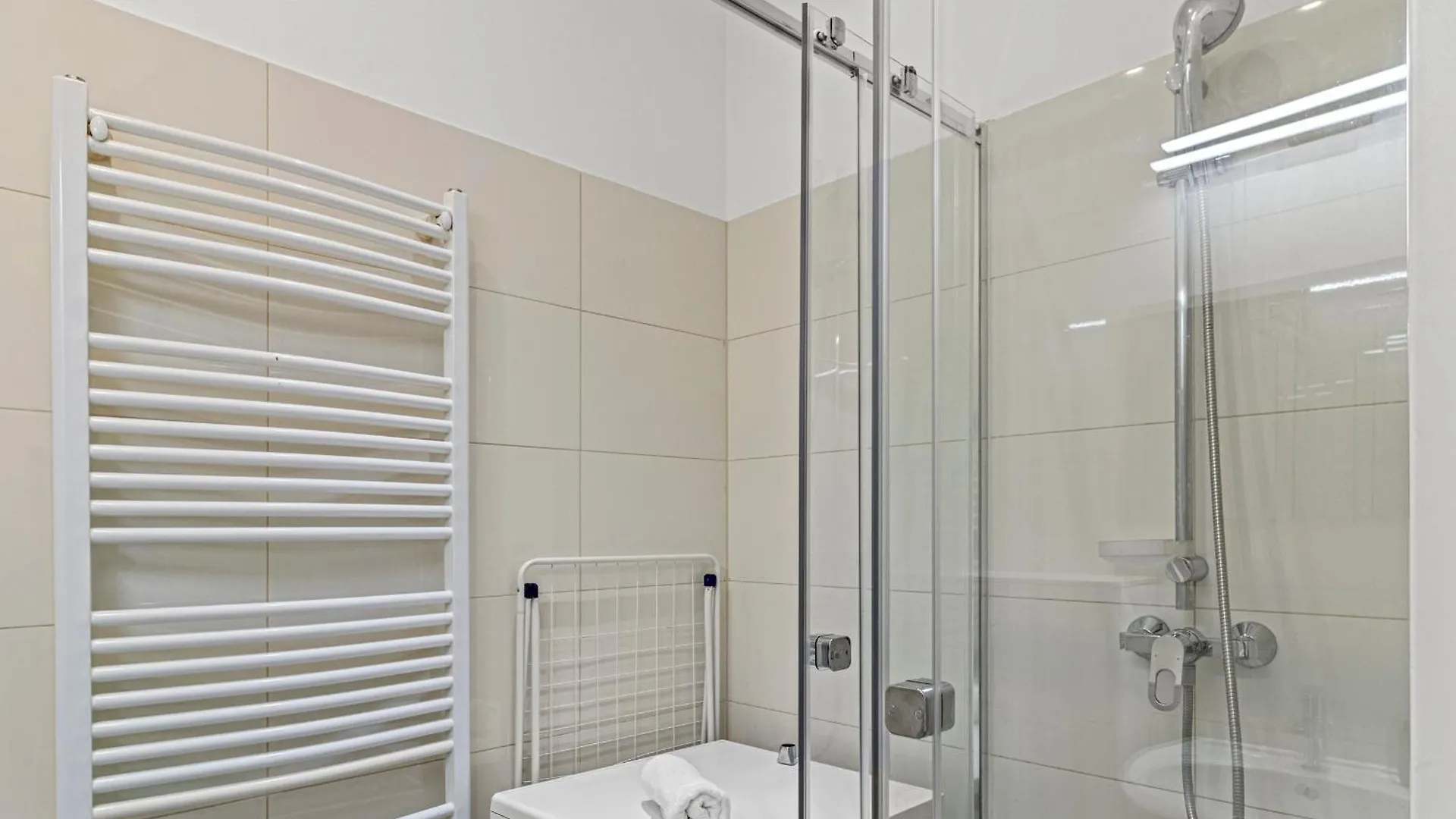 Cozy Apartment Near City Center Wien